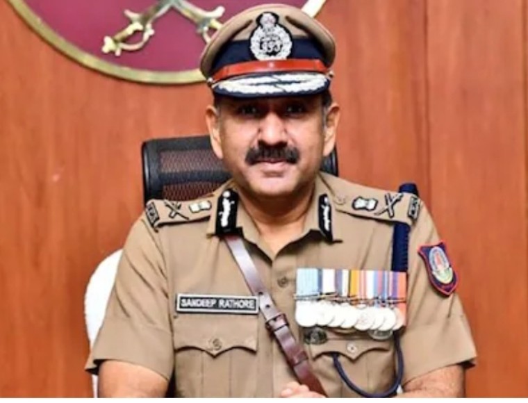തമിഴ്നാട് ജയിൽ ചാട്ടം ജയിൽ ഡിജിപി പുറത്ത്